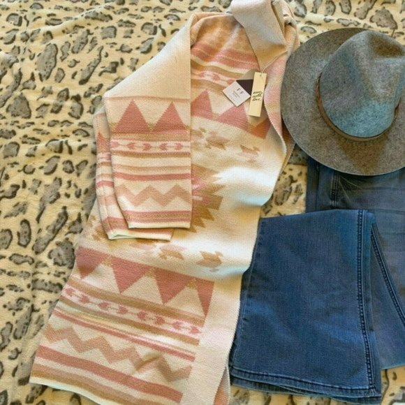 New Cozy Cowichan Print Boho Cardigan Sweater - Picture 2 of 6